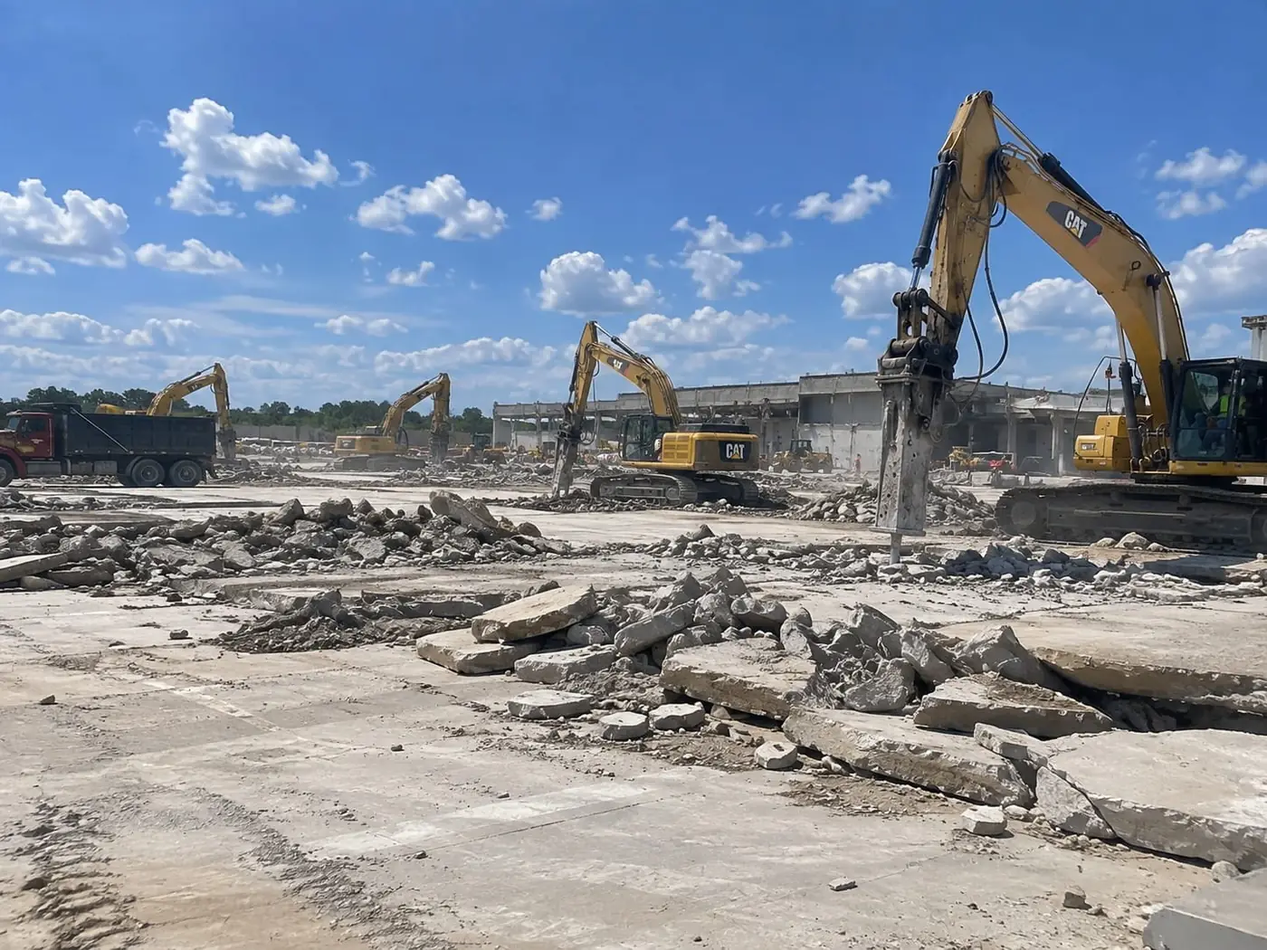 Our Darwin crew saw cutting a concrete slab